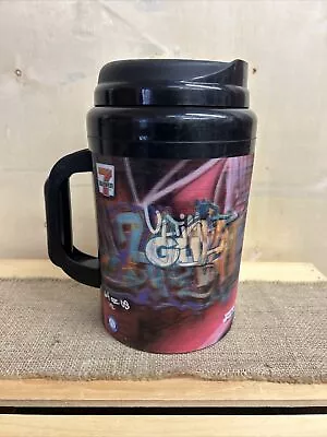 7-Eleven Lenticular Graffiti Ultimate Gulp Insulated Mug 64 Oz Big Gulp 2007 • $34.99