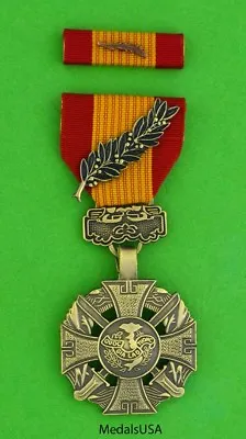 Vietnam Gallantry Cross With Palm Medal & Ribbon - Anh-Dung Boi-Tinh - Full Size • $26.95