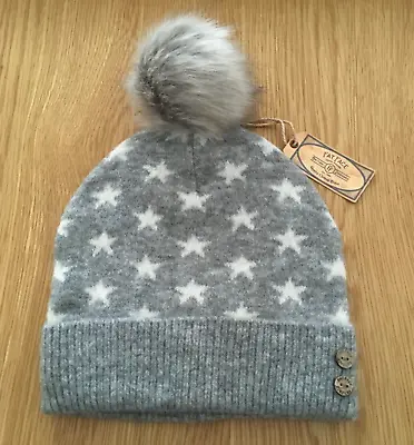 BNWT FAT FACE Ladies Grey Star Knit Beanie Bobble Hat • £14.99