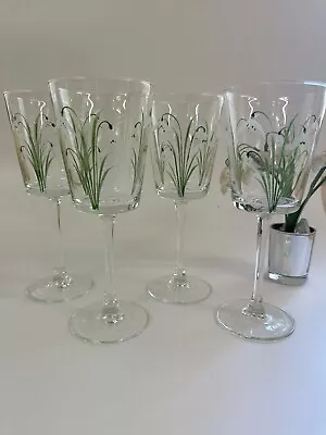 Individually Hand Painted Set Of 4 Snowdrop Wine Glasses • £29.99