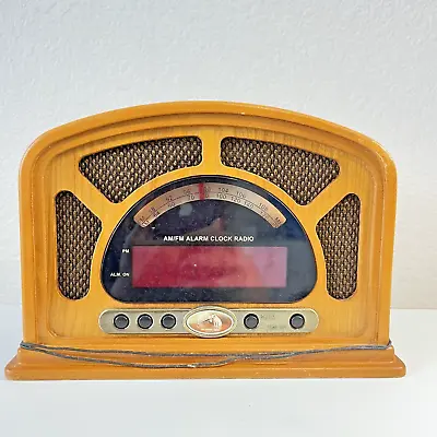 RCA Victory Vintage-looking AM/FM Clock Radio Battery Backup 9” Wide 6” Tall • $23.97