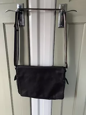 £25 • Buy Rowallen Brown 15” Leather Messenger Bag
