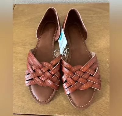 NWT Universal Threads Cognac Vail Slip On Sandals  Women’s Size 6 No Box • $13.99