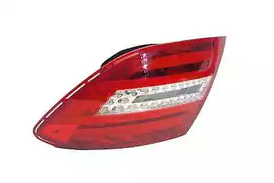 Mercedes C-Class Tail Back Light Drivers Right W204 2007-2015 A 2049060503 • $159