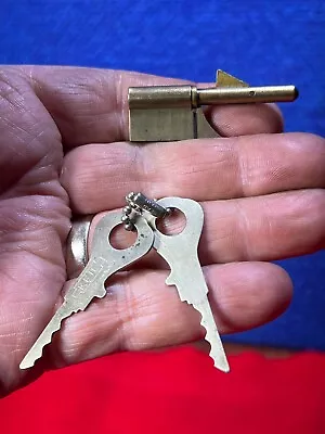 ‼️l 👀k‼️  Vintage Lock & Key  Aa-60 **padlock** • $4.49