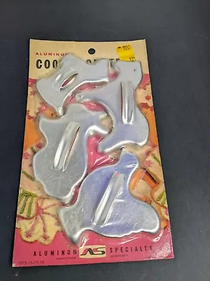 4 Vintage  Aluminum  Cookie Cutter Set   Nos ANIMALS • $12.50