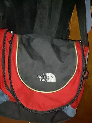 £100.90 • Buy The North Face Mens Red Base Camp Messenger Crossbody Bag XL 46 X 32  X 12 Cm