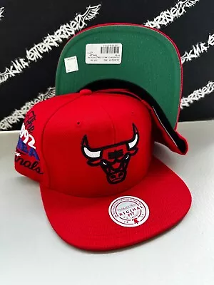 NEW Mitchell & Ness Chicago Bulls 1992 NBA Finals Side XL Patch Red Snapback Hat • $29.95