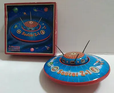 TIN FLYING SAUCER Z-1 Friction UFO Toy 1998 Schylling Limited Collector Series • $18.99