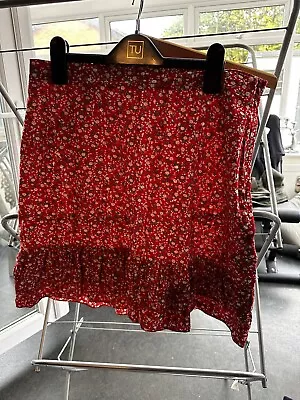 Misguided Skirt Size 14 Red Floral Light Skirt With Zip Side • £5