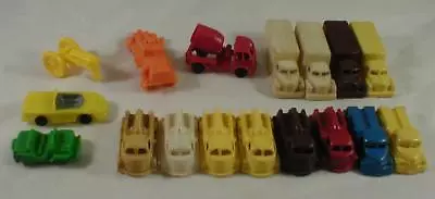 Lot Of 17 Miniture Plastic Trucks & Vehicles Vintage Tractor Car Jeep Wreckers • $12.99