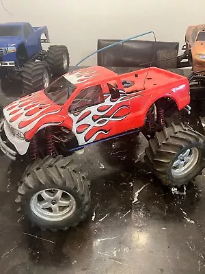 Traxxas Nitro T-Maxx W/ Ford F-350 Body Red- No Controller - Sold As Is. • $175