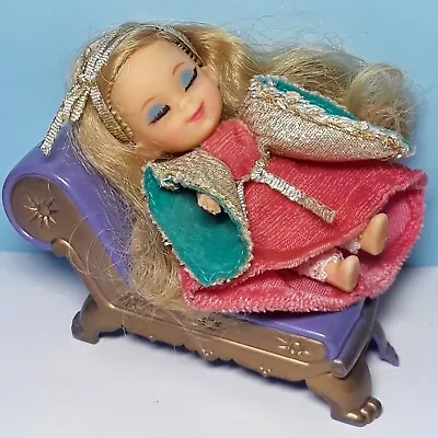 Vintage Mattel Liddle Kiddles SLEEPING BIDDLE BEAUTY Doll With Outfit & Lounger • $59