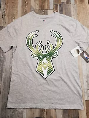 NEW Giannis Antetokounmpo Bucks Mens Sz LARGE Tee Shirt NBA Apparel TShirt NWT  • $16.99