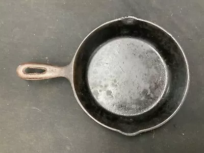 Cast Iron Skillet 7 5/8 • $42.74