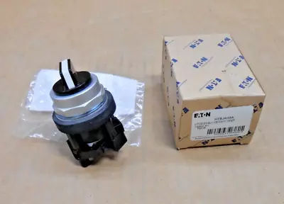 New Eaton Ht8jah3a Selector Switch 2-pos Black Maintained Operator (4 Available) • $19.50