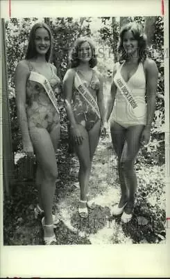 1975 Press Photo Miss Texas World Contestants In Houston - Hca45088 • $16.99