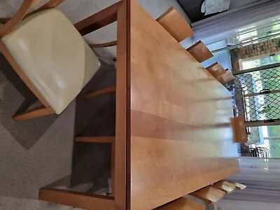 $500 • Buy 1 X Dining Table  And 10 Chairs