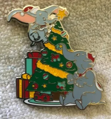 Disney Trading Pin - Dumbo & Mrs. Jumbo Decorating Christmas Tree • $9.98