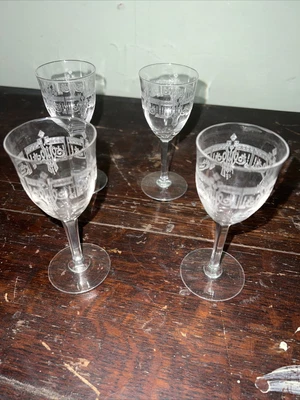 $19.95 • Buy Group Etched Crystal Sherry Glasses 4 Pcs For Your Next Wine Tasting