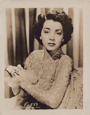 Marsha Hunt (1940s) 🎬⭐ Hollywood Beauty - Stylish Pose Vintage Photo K 162 • $19.99