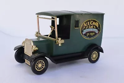 Vintage Furgoneta Huncha N.E Cash Ltd General Stores Bank Delivery Truck Moany • $90.83