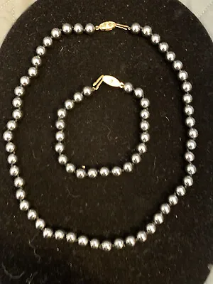 *VINTAGE* Faux Black Gunmetal Pearl Necklace & Bracelet Set • $9.95