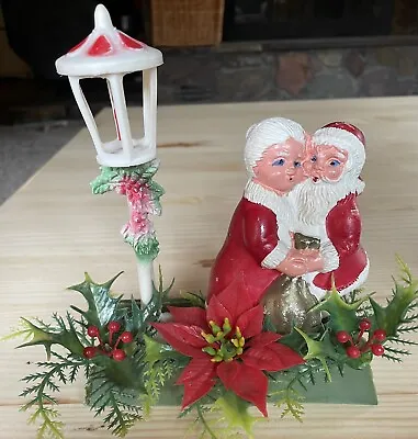 Vintage Christmas Santa And Mrs Clause Lamp Post Holly Plastic Scene So Cute! • $45