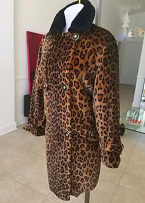 GIANNI VERSACE Quilted Coat With Leopard Print Faux Fur Size 44 From F/W 1994/95 • $2884.99