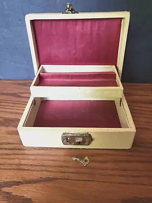 Vtg 1950s Mele Two-Tier Jewelry Box Key Included Cream & Gold W/Red Felt Inside • $12