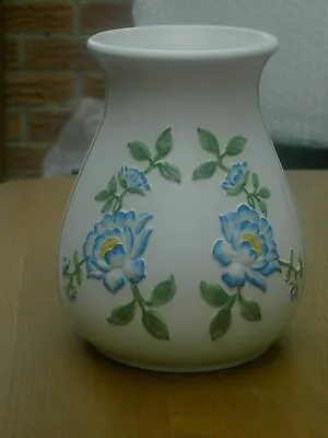 E Radford Pottery Hand Painted Vase With Embossed Flowers 1237 Free UK Postage • £19.99