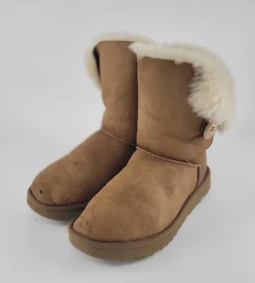 Ugg Size 7 Women • $35