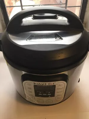 Instant Pot Ip-duo60 Programmable Electric Preassure Cooker 6 Quart 1000w 7-in-1 • $43.79