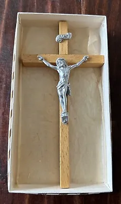 Vintage Small Wood & Silvertone Metal 6x3” Wall Crucifix; NOS In Original Box • $10.99