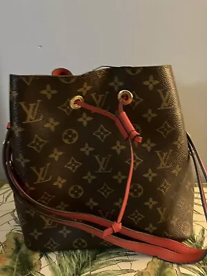 Louis Vuitton NeoNoe Handbag MM Poppy Brown Canvas • $100