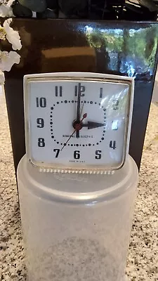 Vintage Retro General Electric Alarm Clock 7223c ~ Plug In ~ Tested And Works • $12.95