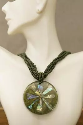 Vintage Artisan Jewelry Sage Green Beaded Abalone Inlay Disc Pendant Necklace • $22.13