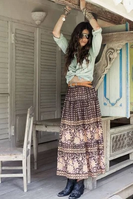 $80 • Buy Spell Designs Desert Rose Maxi Skirt Raven XS