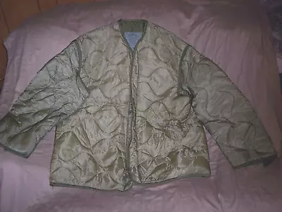 Genuine Military M65 Field Jacket Coat Liner M-65 Quilted OD Med / Large  Liner • $37.99