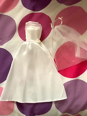 Vintage Barbie Brides Wedding Gown Dress With Veil • $14.99