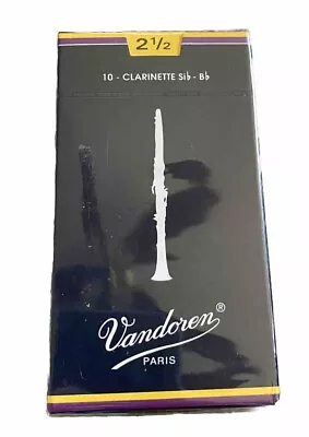 Vandoren CR1025 Bb Clarinet Traditional Reeds Strength 2.5 Box Of 10 • $22