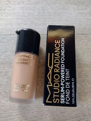 MAC STUDIO RADIANCE SERUM-POWERED FOUNDATION In NC25 30ml. • £29.99