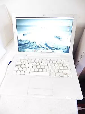 Apple Macbook A1181 2.16GHz Laptop 1GB 120gb SD-DL WHITE MAC WORKING Pls Read • £35