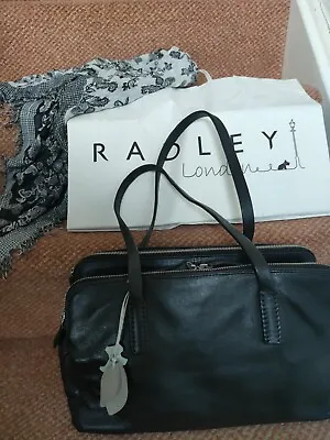 Radley Women's Handbag/ Should Bag With Scarf • £39.99