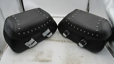 1999 - 2010 Yamaha V-STAR 650 1100 XVS650 XVS1100 NOS OEM STUDDED SADDELBAG SET • $599.95