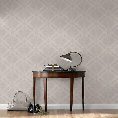 Boutique Cream Damaris Wallpaper (Was £21) • £6