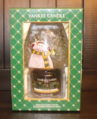 Yankee Snowman Shade Topper & Mistletoe Candle Gift Set • $15