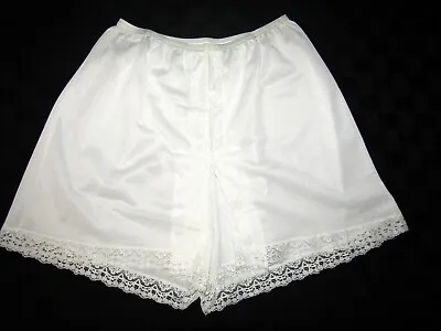 NWOT Vintage Formfit Rogers Tap White Nylon Lace Pantes Sz M • $49.99