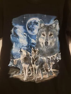 Wolf Pack Wolf Howling T Shirt Navy Blue Size Medium  • $14