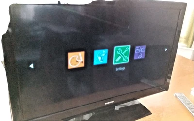 £25 • Buy 32  TOSHIBA 32BL502B - HD Ready LED TV ONLY £25